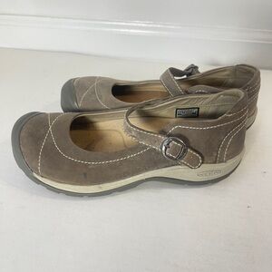 Keen Presidio II Mary Jane Shoes Womens 7  Brown Leather Strap  Comfort